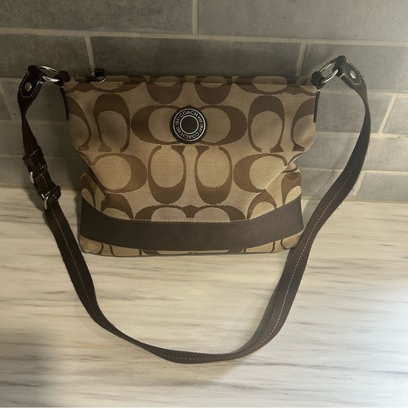 Coach‎ Brown C canvas Large Crossbody - Picture 1 of 8